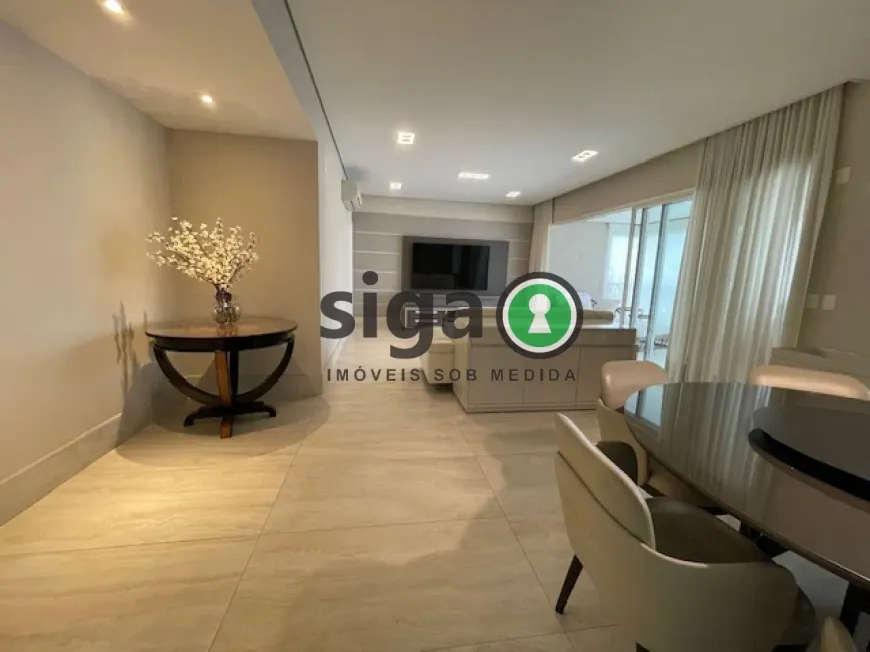 Foto 1 de Apartamento com 3 Quartos à venda, 158m² em Itaim Bibi, São Paulo