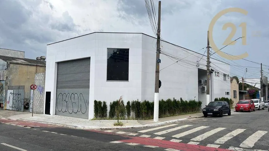 Foto 1 de Galpão/Depósito/Armazém para alugar, 240m² em Vila Ribeiro De Barros, São Paulo