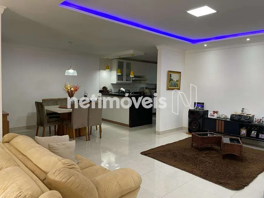 Foto 1 de Casa com 3 Quartos à venda, 360m² em Balneário Ponta da Fruta, Vila Velha