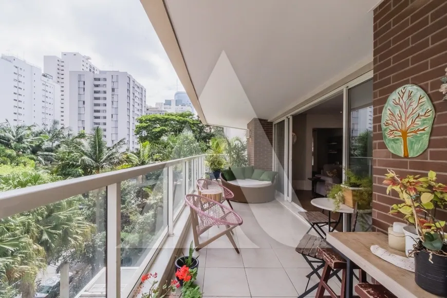 Foto 1 de Apartamento com 4 Quartos à venda, 254m² em Paraíso, São Paulo