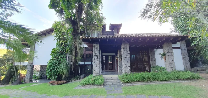 Foto 1 de Casa com 4 Quartos à venda, 591m² em Fradinhos, Vitória