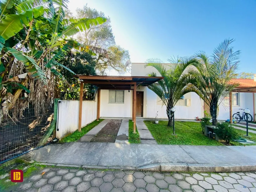 Foto 1 de Casa de Condomínio com 2 Quartos à venda, 54m² em Forquilhas, São José