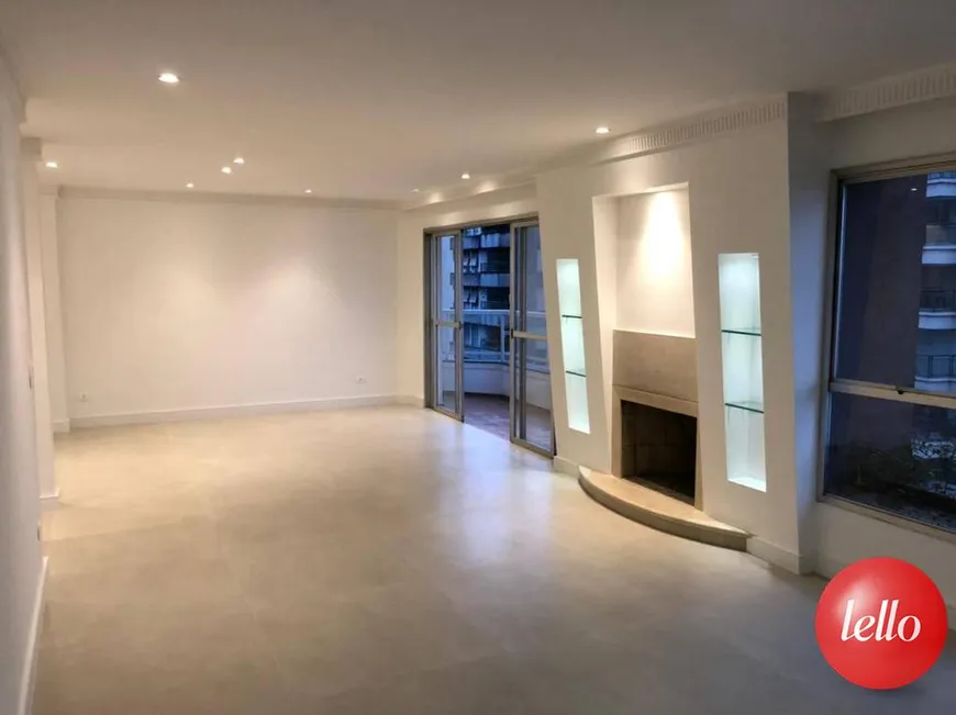 Foto 1 de Apartamento com 4 Quartos à venda, 195m² em Jardins, São Paulo