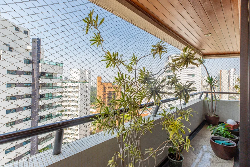 Foto 1 de Apartamento com 3 Quartos à venda, 247m² em Aclimação, São Paulo