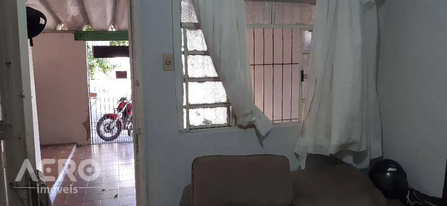 Foto 1 de Casa com 3 Quartos à venda, 90m² em Jardim Vânia Maria, Bauru