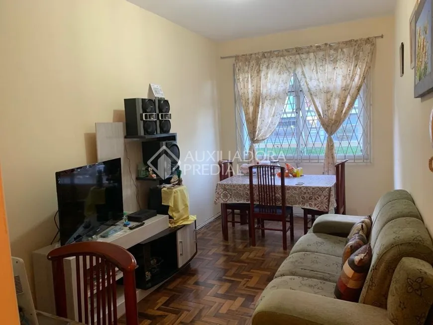 Foto 1 de Apartamento com 2 Quartos à venda, 51m² em Medianeira, Porto Alegre