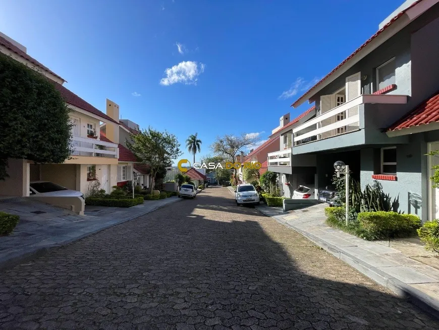 Foto 1 de Casa de Condomínio com 4 Quartos à venda, 200m² em Vila Conceição, Porto Alegre