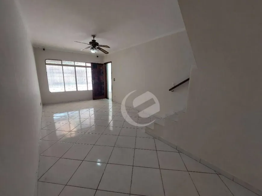 Foto 1 de Sobrado com 4 Quartos para alugar, 160m² em Rudge Ramos, São Bernardo do Campo