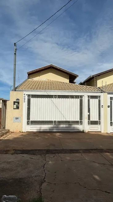 Foto 1 de Casa com 3 Quartos à venda, 120m² em Monte Castelo, Campo Grande