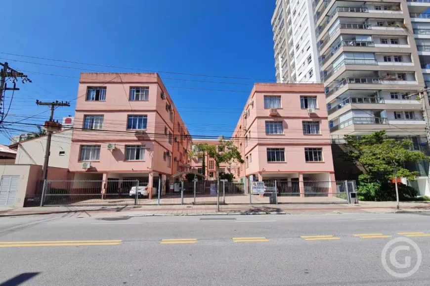 Foto 1 de Apartamento com 3 Quartos para alugar, 99m² em Centro, Florianópolis