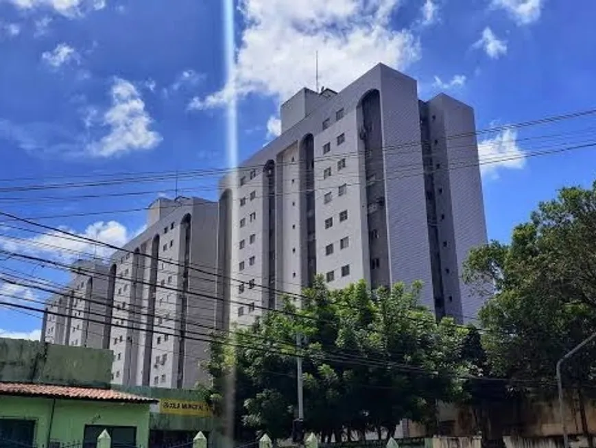Foto 1 de Apartamento com 3 Quartos à venda, 80m² em Benfica, Fortaleza