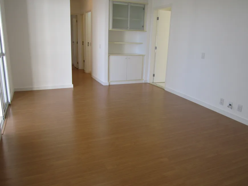 Foto 1 de Apartamento com 3 Quartos para alugar, 98m² em Loteamento Residencial Vila Bella, Campinas