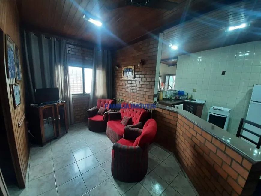 Foto 1 de Casa com 2 Quartos à venda, 73m² em Catiapoa, São Vicente