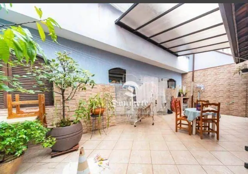 Foto 1 de Sobrado com 3 Quartos à venda, 235m² em Vila Curuçá, Santo André