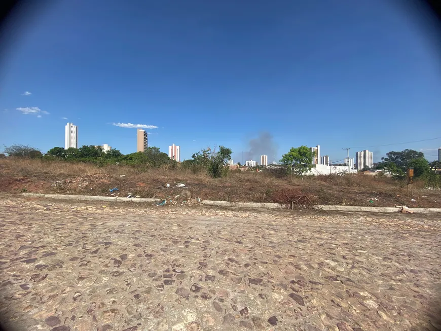 Foto 1 de Lote/Terreno à venda, 7920m² em Jardim Gonzaga, Juazeiro do Norte