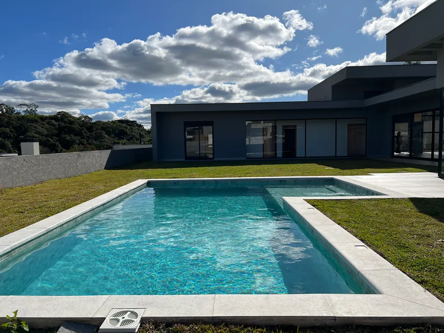 Foto 1 de Casa de Condomínio com 3 Quartos à venda, 390m² em Santa Felicidade, Curitiba