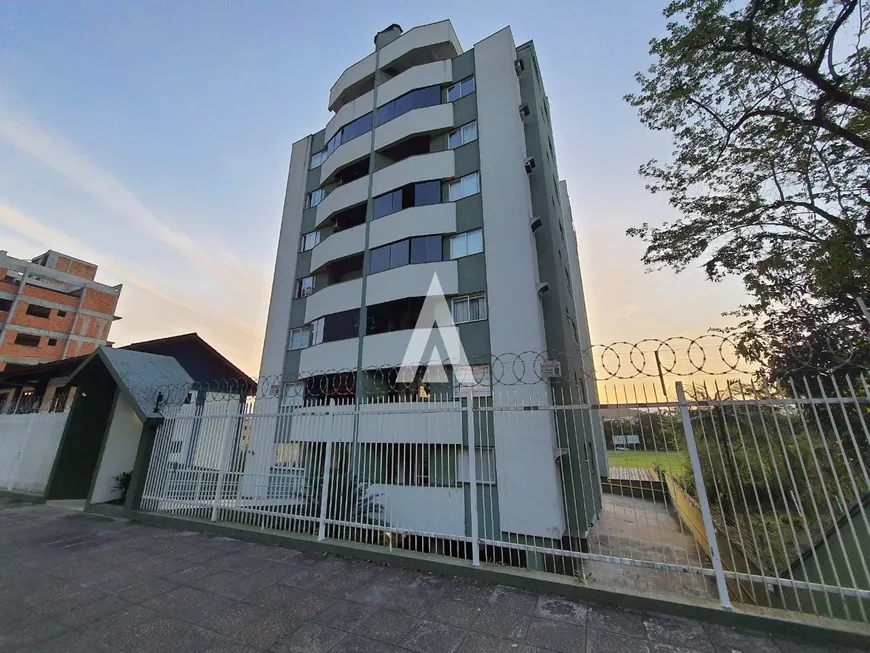 Foto 1 de Apartamento com 2 Quartos à venda, 77m² em Saguaçú, Joinville