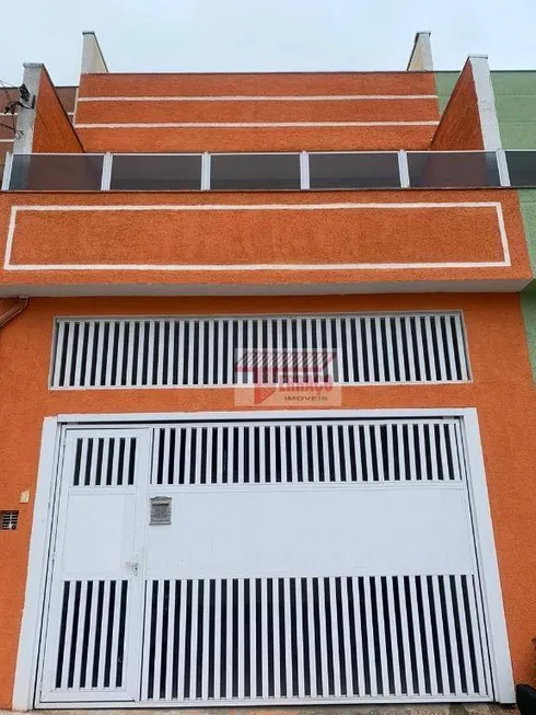 Foto 1 de Sobrado com 3 Quartos à venda, 127m² em Vila Vitoria, Santo André