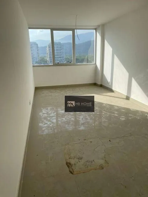 Foto 1 de Sala Comercial para alugar, 25m² em Recreio Dos Bandeirantes, Rio de Janeiro