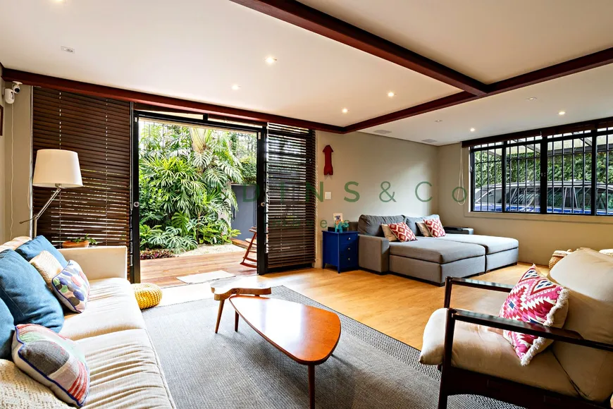 Foto 1 de Casa com 3 Quartos à venda, 220m² em Alto Da Boa Vista, São Paulo