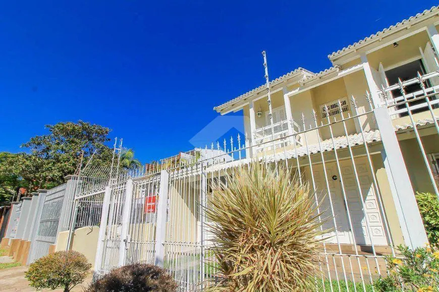 Foto 1 de Casa com 3 Quartos para venda ou aluguel, 600m² em Chácara das Pedras, Porto Alegre