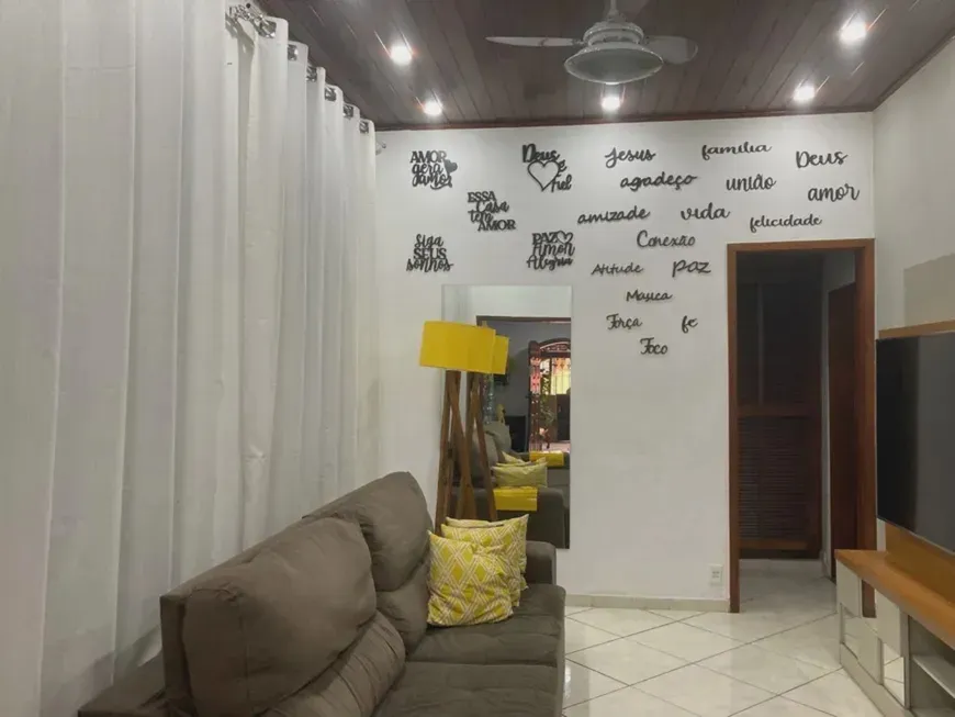 Foto 1 de Casa com 2 Quartos à venda, 60m² em Barbalho, Salvador