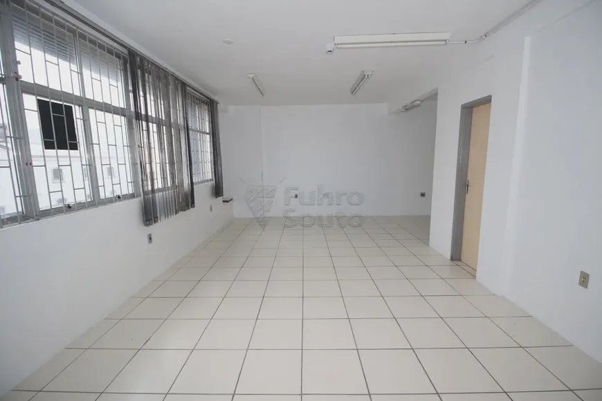 Foto 1 de Sala Comercial para alugar, 52m² em Centro, Pelotas