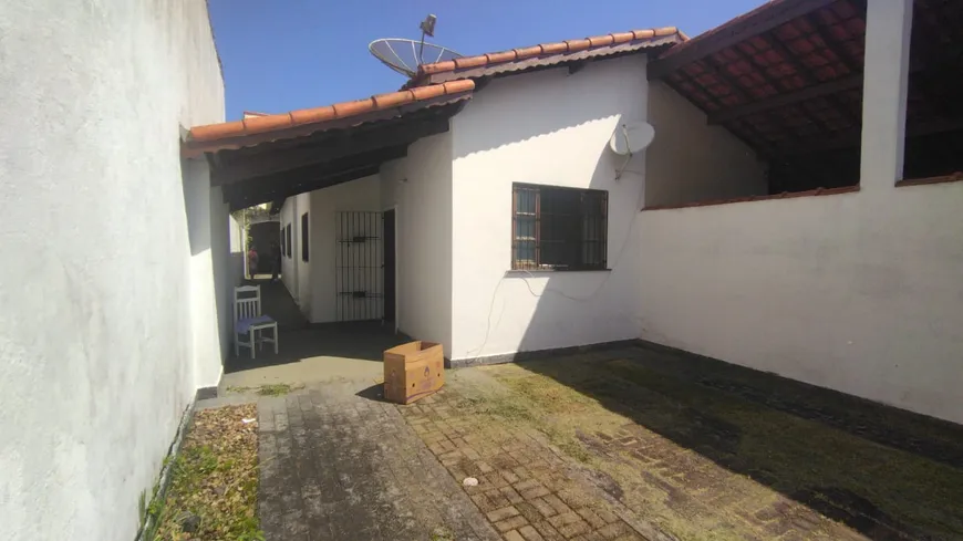 Foto 1 de Casa com 2 Quartos à venda, 76m² em Jardim Grandesp, Itanhaém