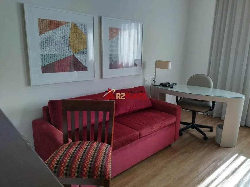 Foto 1 de Apartamento com 1 Quarto para alugar, 39m² em Alphaville Industrial, Barueri