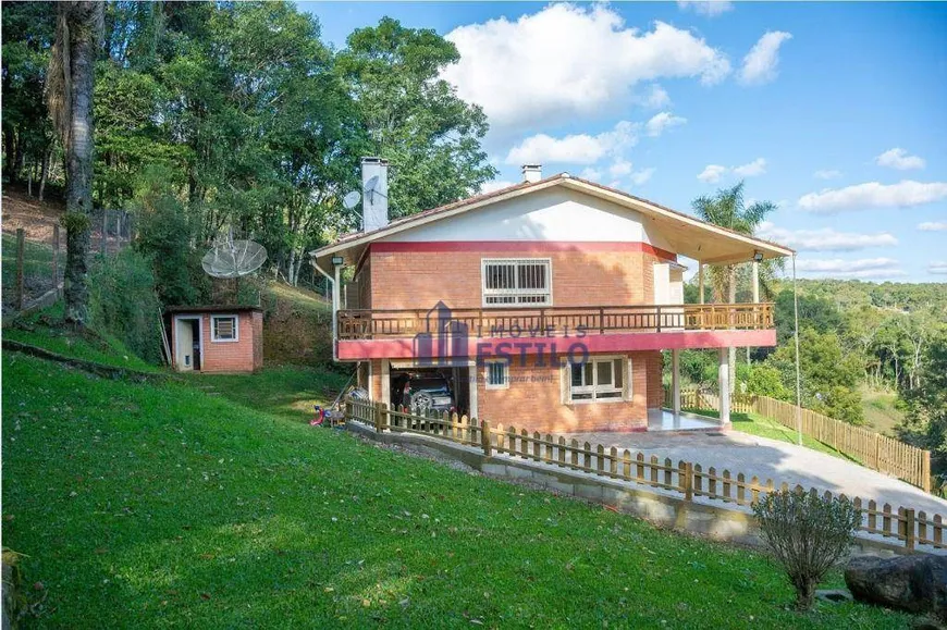 Foto 1 de Fazenda/Sítio com 3 Quartos à venda, 220m² em Zona Rural, Caxias do Sul