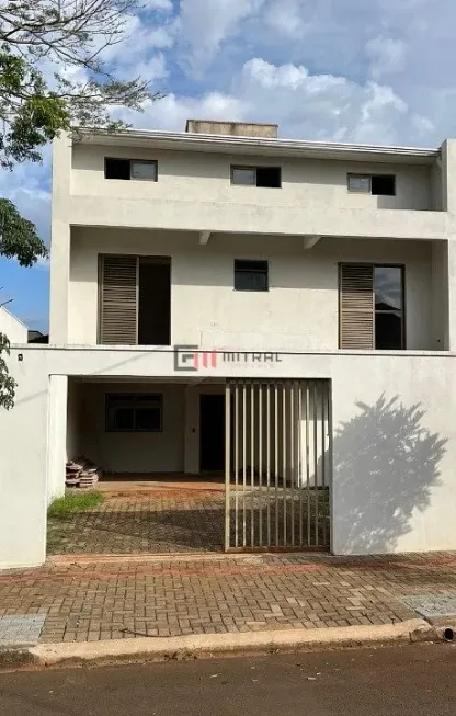 Foto 1 de Casa com 4 Quartos à venda, 204m² em Jardim Burle Marx, Londrina