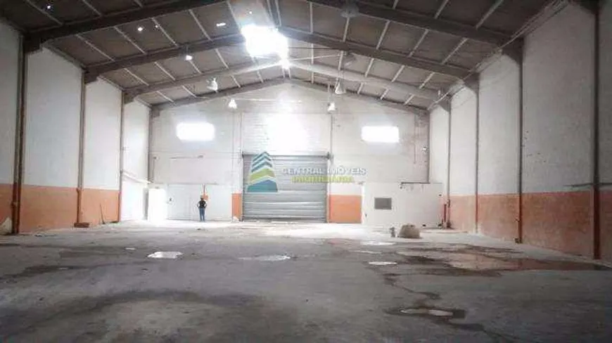 Foto 1 de Galpão/Depósito/Armazém para alugar, 2000m² em Nova Mirim, Praia Grande