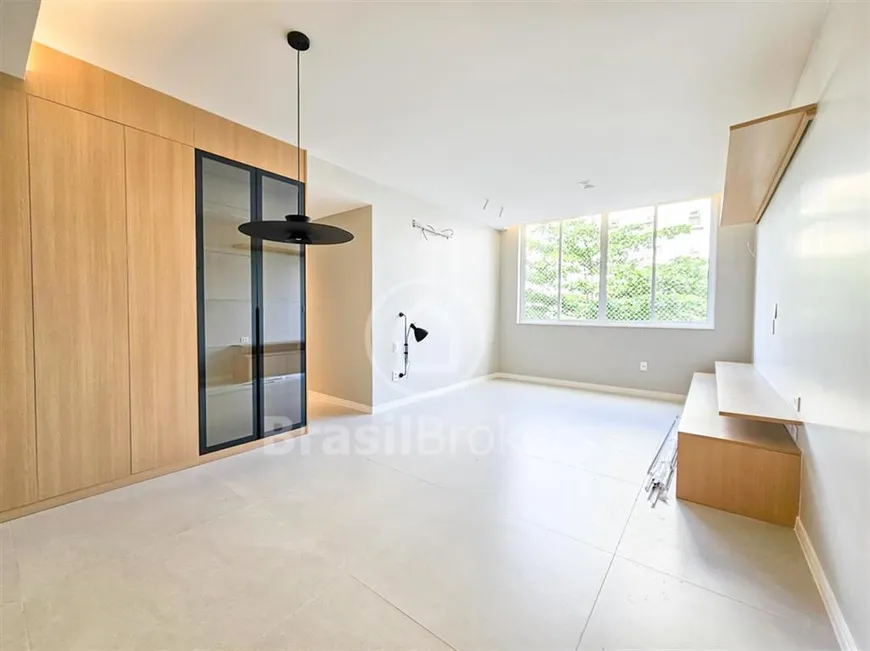 Foto 1 de Apartamento com 3 Quartos à venda, 120m² em Ipanema, Rio de Janeiro