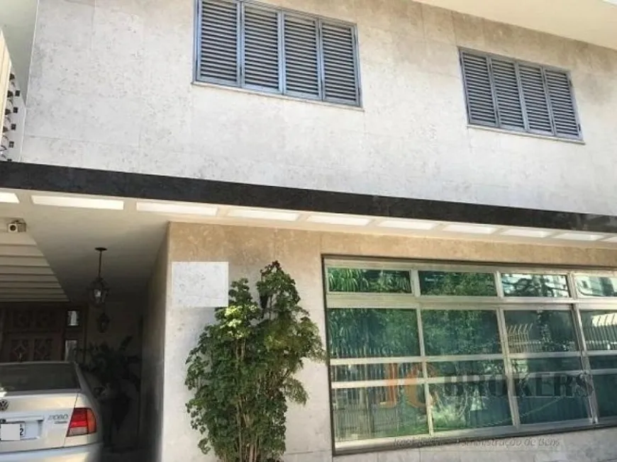 Foto 1 de Casa com 4 Quartos para alugar, 300m² em Moema, São Paulo