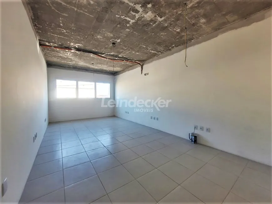 Foto 1 de Sala Comercial para alugar, 29m² em Cavalhada, Porto Alegre