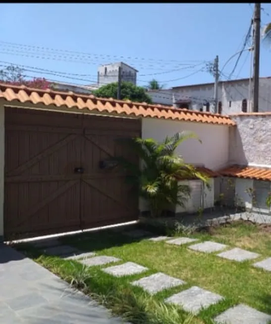 Foto 1 de Casa com 4 Quartos à venda, 257m² em Guaratiba, Rio de Janeiro