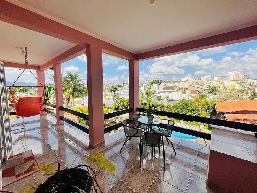 Foto 1 de Casa com 3 Quartos à venda, 373m² em Vila Oliveira, Mogi das Cruzes