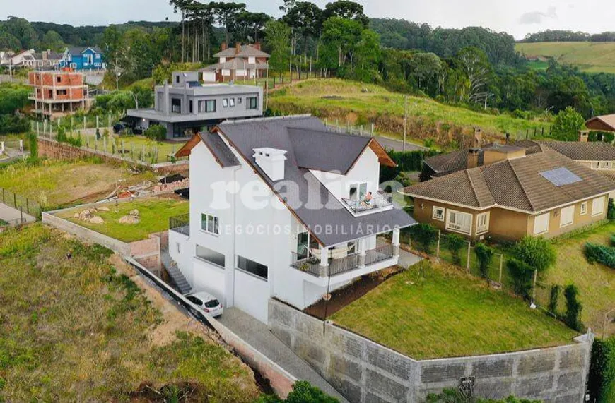 Foto 1 de Casa com 3 Quartos à venda, 285m² em Vale das Colinas, Gramado