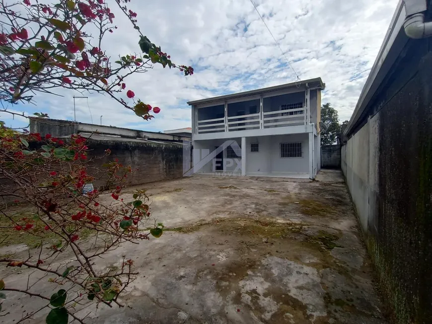 Foto 1 de Sobrado com 2 Quartos à venda, 260m² em Gaivota Praia, Itanhaém
