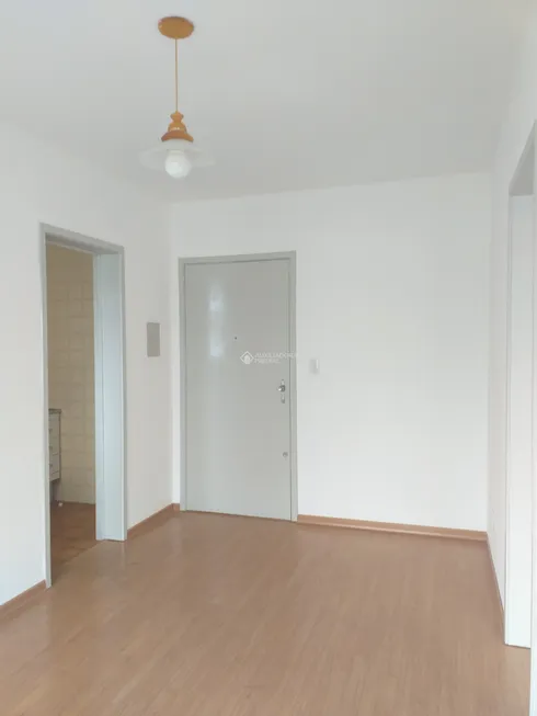 Foto 1 de Apartamento com 1 Quarto à venda, 31m² em Santo Antônio, Porto Alegre