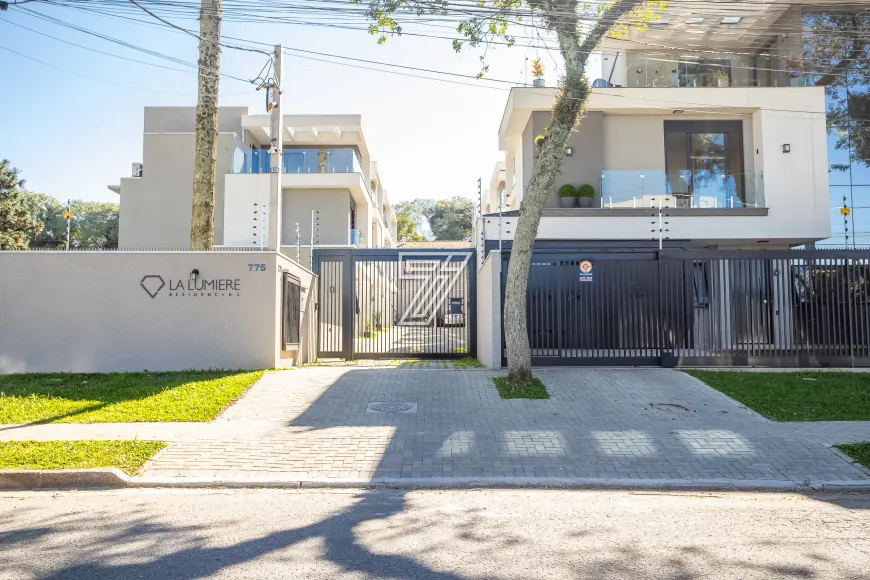 Foto 1 de Casa de Condomínio com 4 Quartos à venda, 156m² em Água Verde, Curitiba