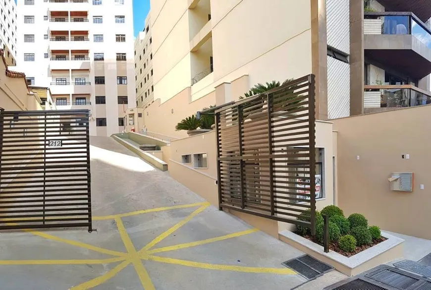 Foto 1 de Apartamento com 2 Quartos à venda, 66m² em Centro, Juiz de Fora