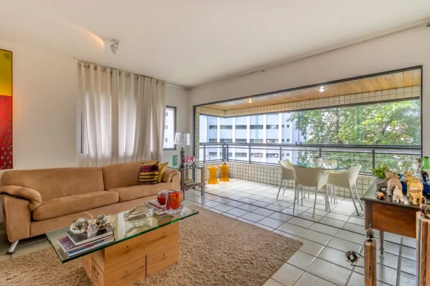 Foto 1 de Apartamento com 4 Quartos à venda, 225m² em Boa Viagem, Recife