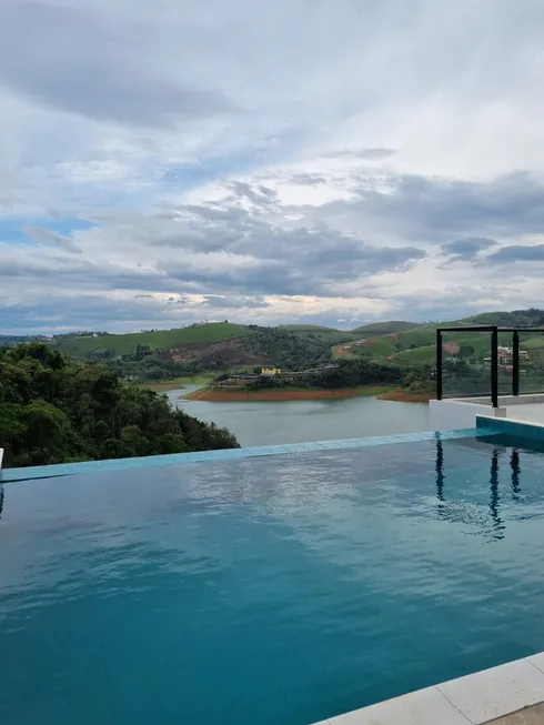 Foto 1 de Casa de Condomínio com 3 Quartos à venda, 325m² em Centro, Igaratá