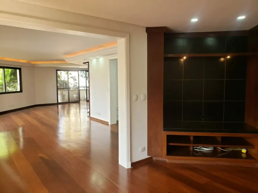 Foto 1 de Apartamento com 4 Quartos à venda, 370m² em Pacaembu, São Paulo