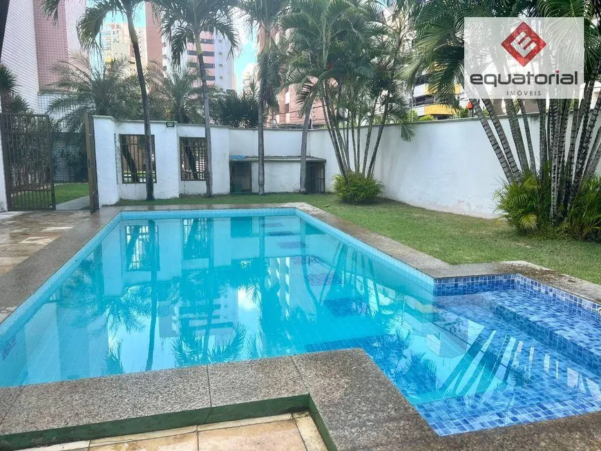 Foto 1 de Apartamento com 4 Quartos à venda, 237m² em Meireles, Fortaleza