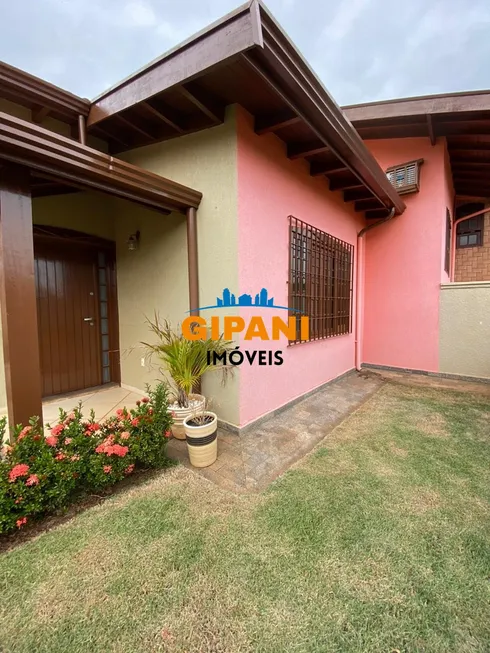 Foto 1 de Casa com 3 Quartos para alugar, 265m² em Santa Cruz, Jaguariúna