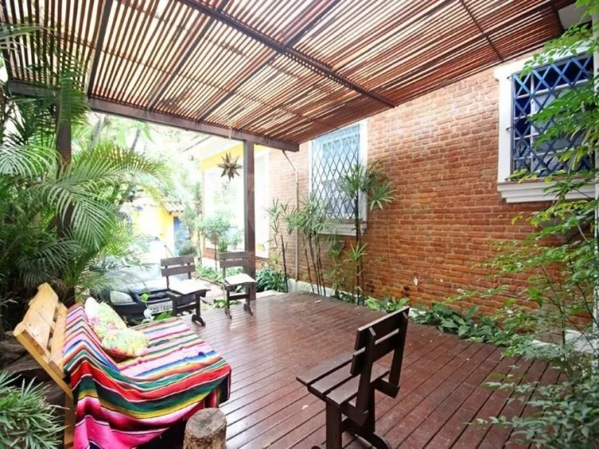 Foto 1 de Casa com 3 Quartos à venda, 300m² em Sumarezinho, São Paulo