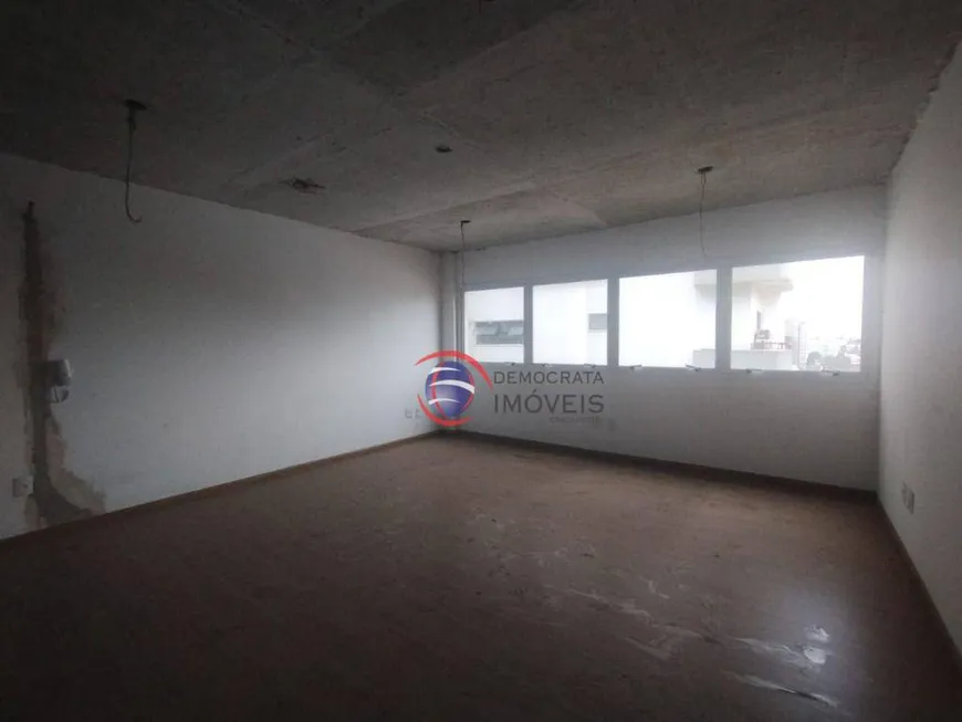 Foto 1 de Sala Comercial para venda ou aluguel, 41m² em Vila Bastos, Santo André