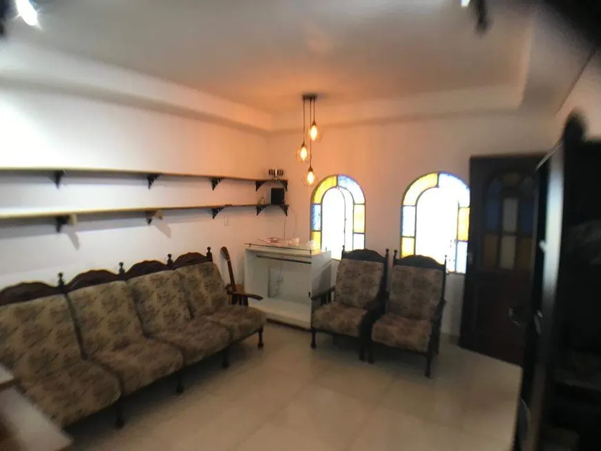 Foto 1 de Casa com 3 Quartos à venda, 120m² em Conjunto Residencial Araretama, Pindamonhangaba